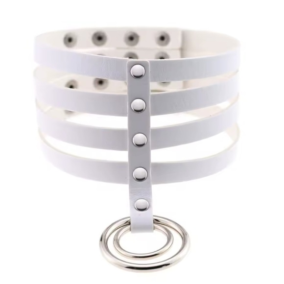Dolls Kill White Faux Leather 4 Strap Double O-Ring Ladder Choker - Picture 1 of 2